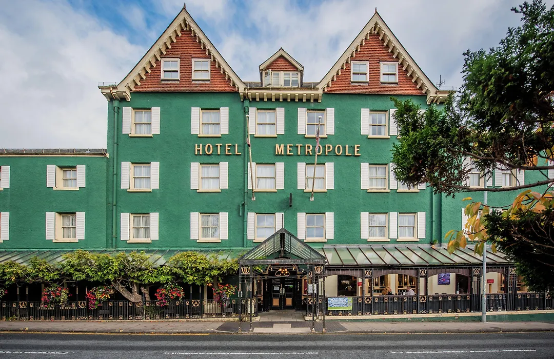 Metropole Hotel And Spa-1