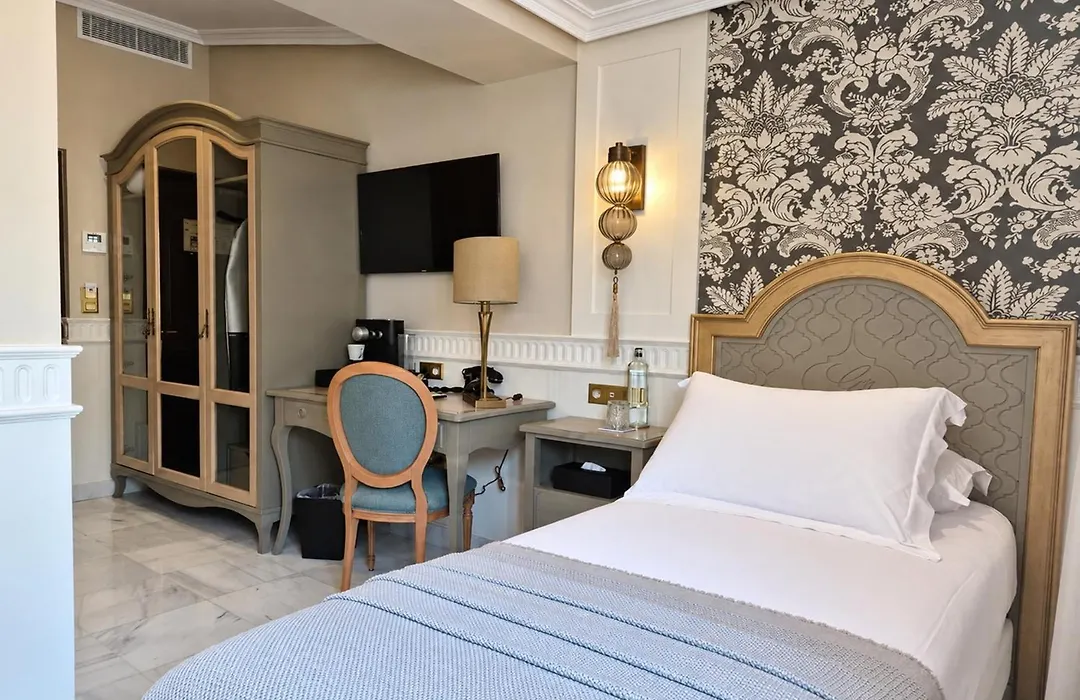 Hotel Gravina 51-1