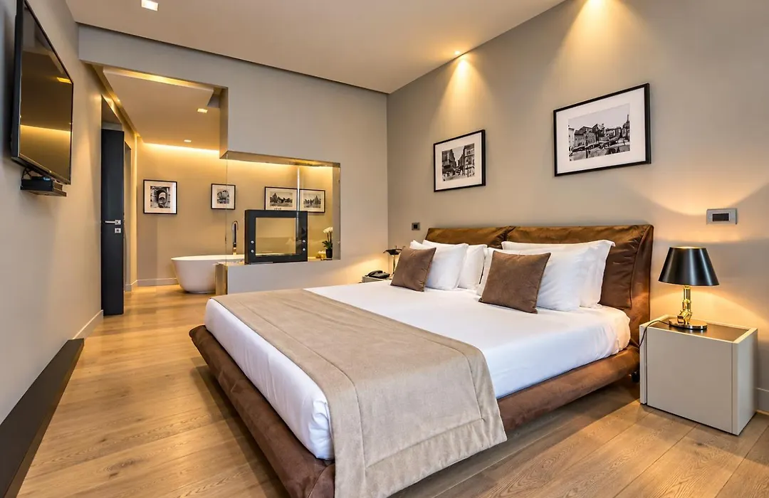 Campo Marzio Luxury Suites-1