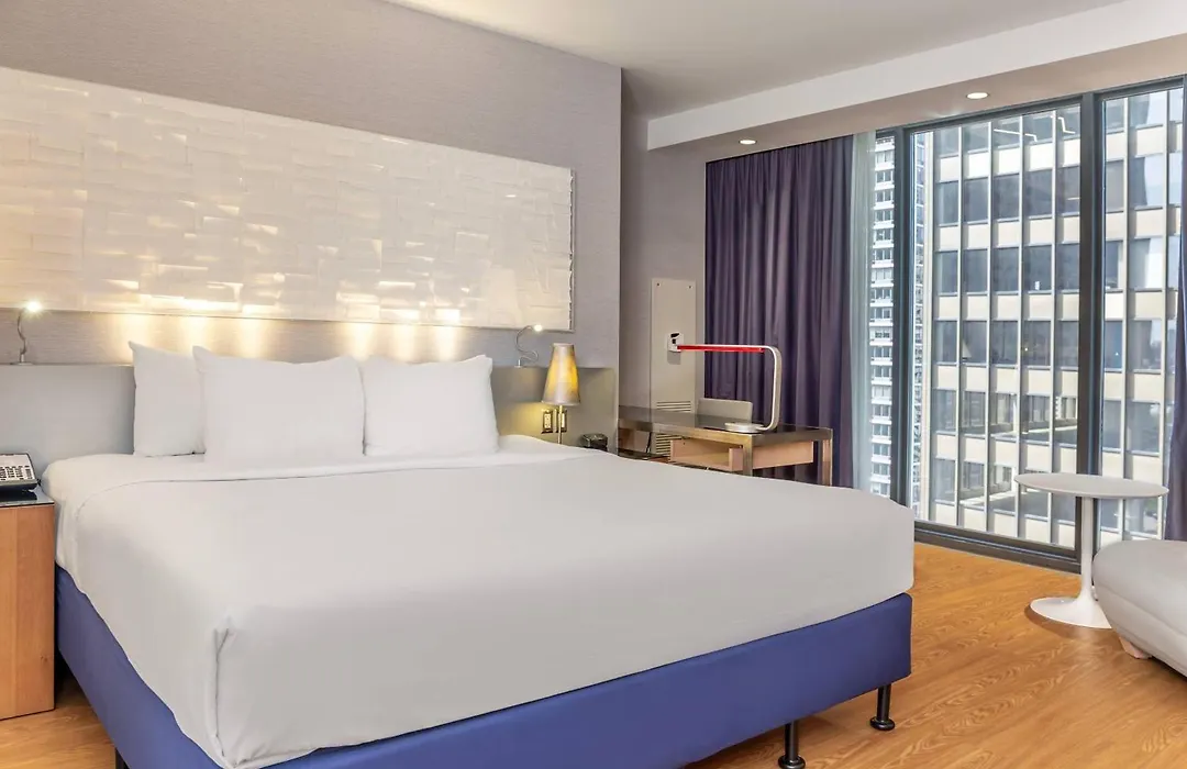 Radisson Blu Aqua Hotel, Chicago-1