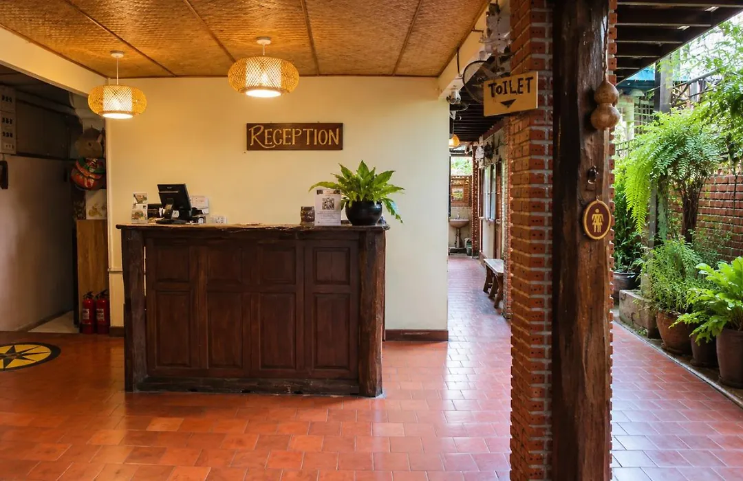 Shanti Lodge Bangkok-1