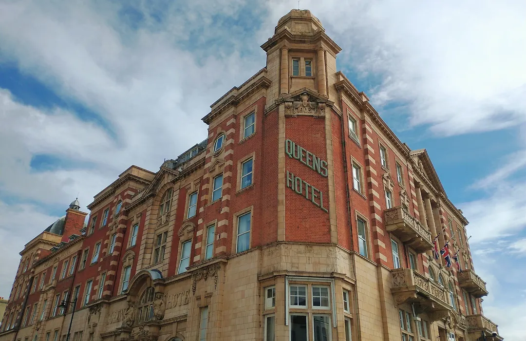 The Queens Hotel-1