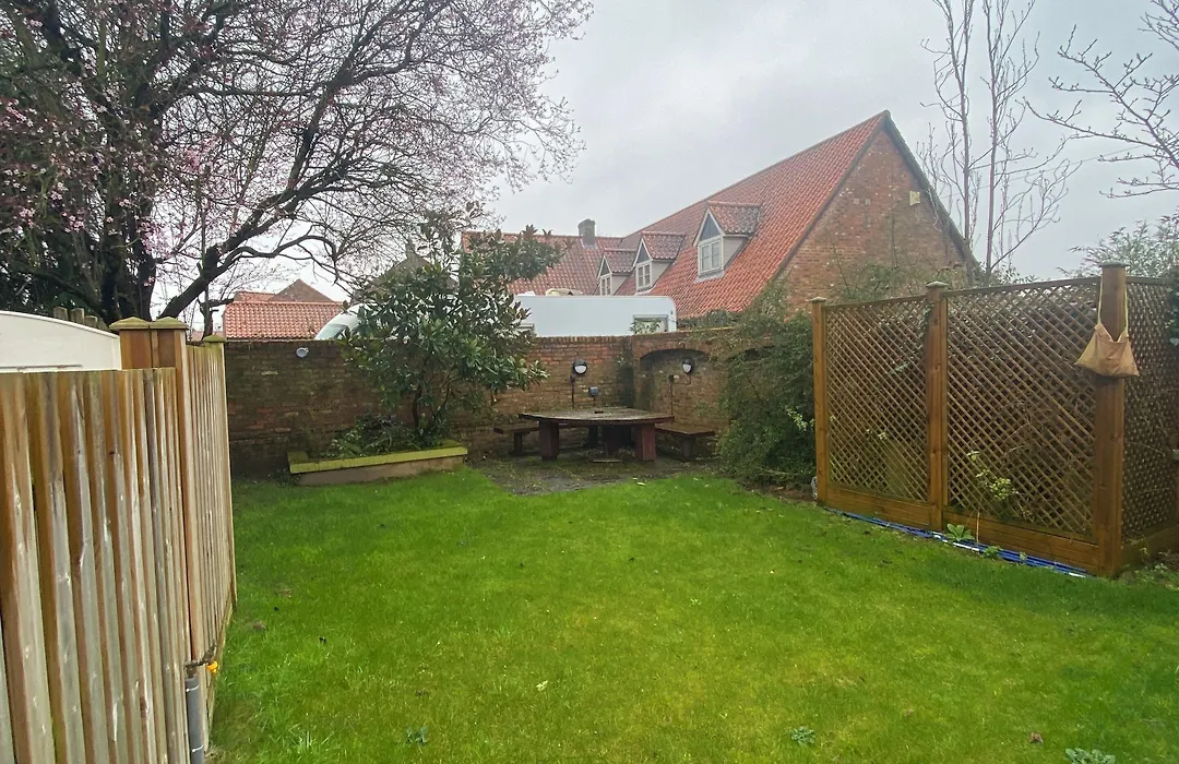 Maypole Farm, Cawood-1
