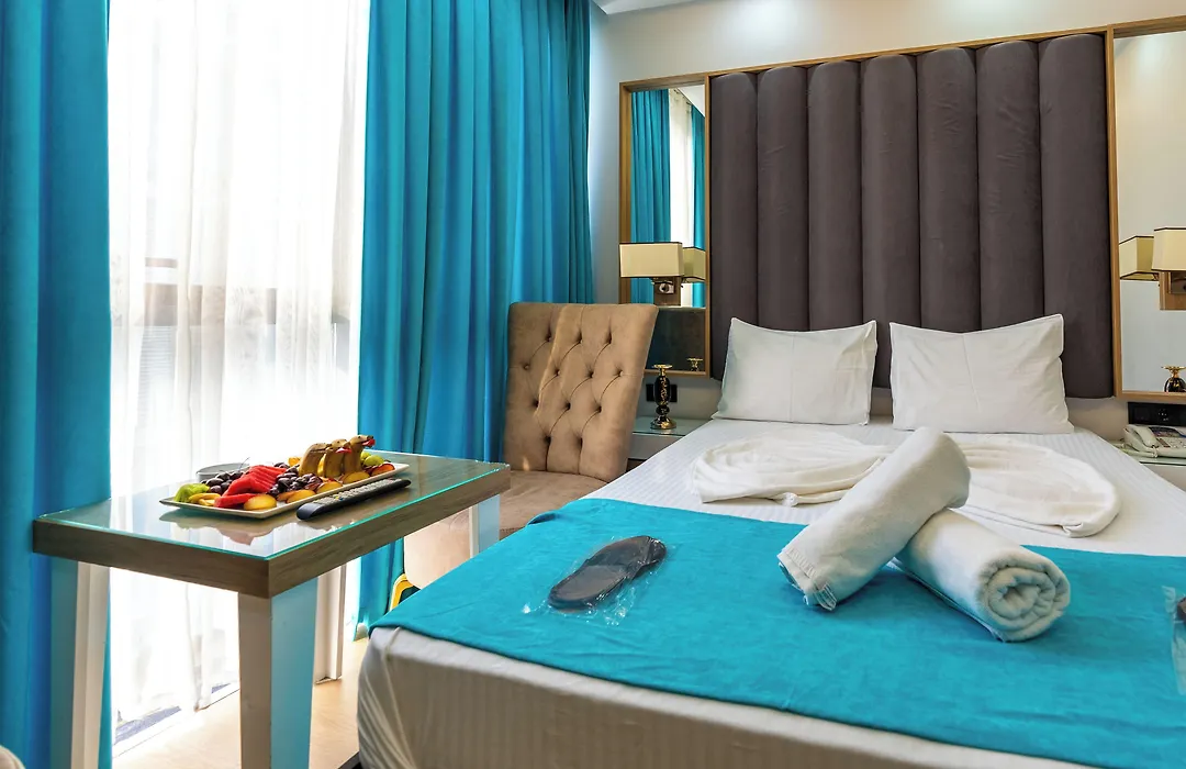 Black Palace Hotel-1