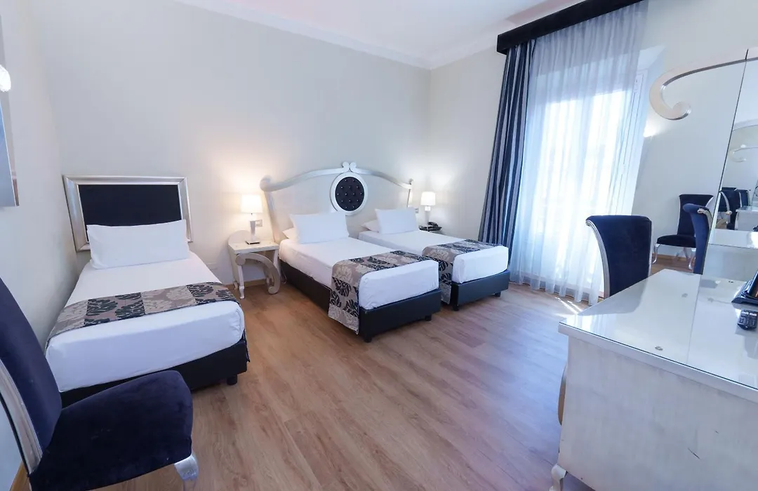 Zanhotel Tre Vecchi-1