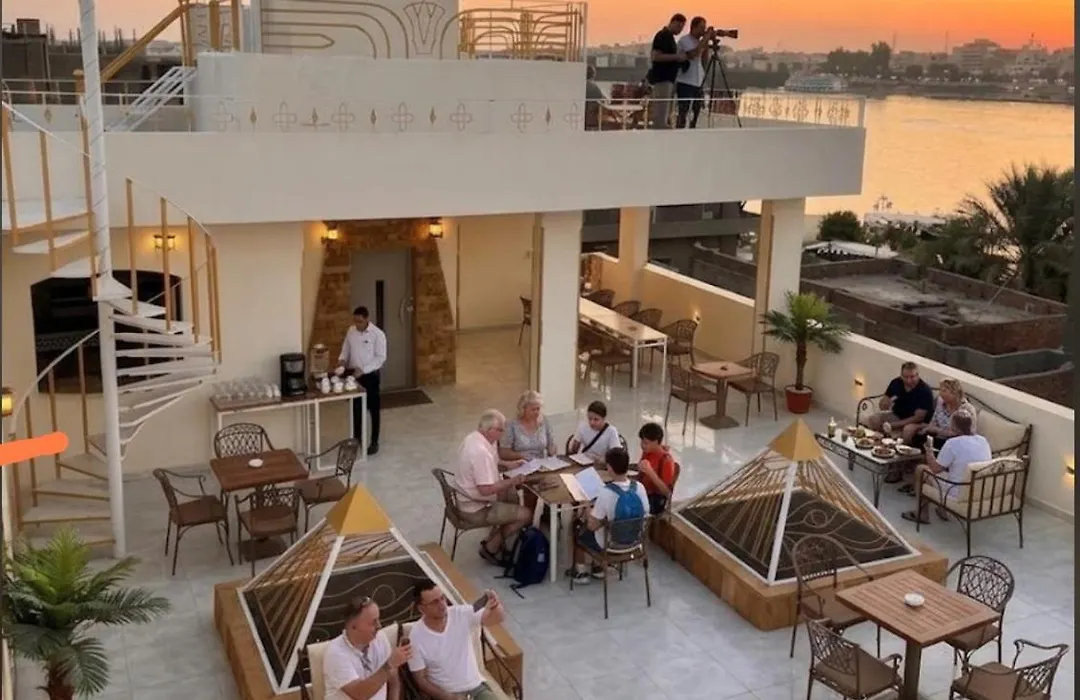 Pyramids Luxor Hotel & Spa-1