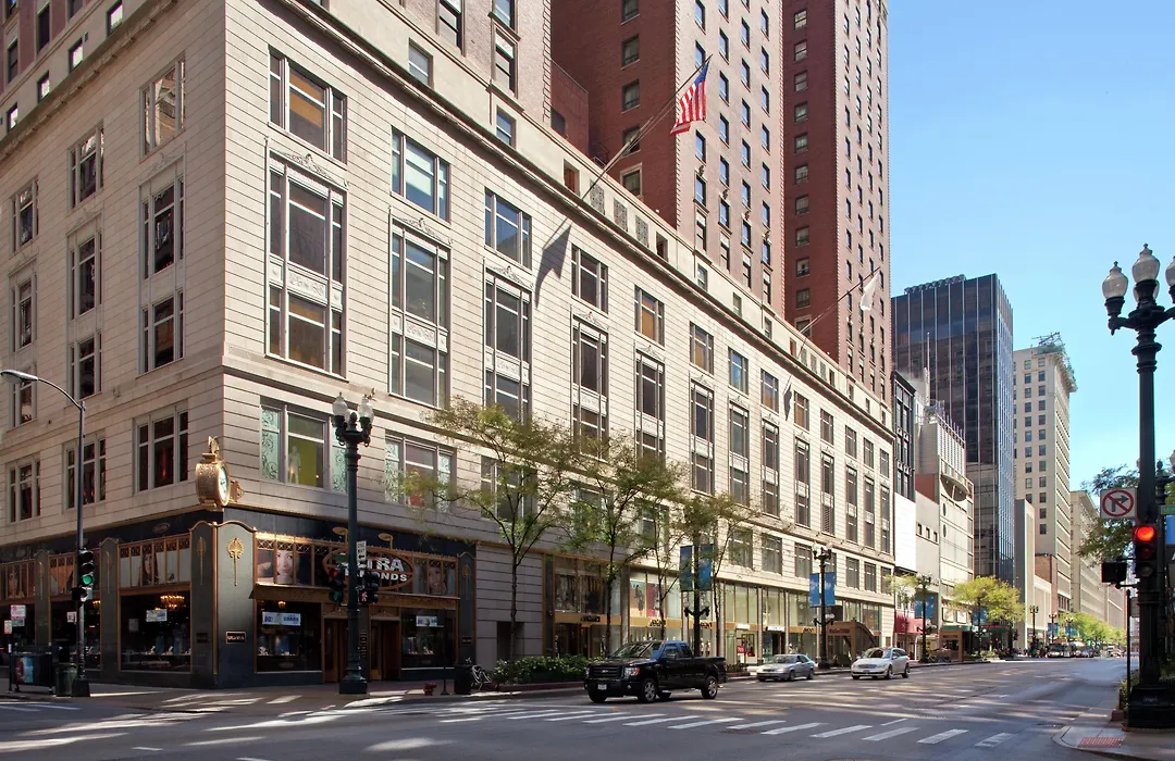 The Palmer House Hilton-1