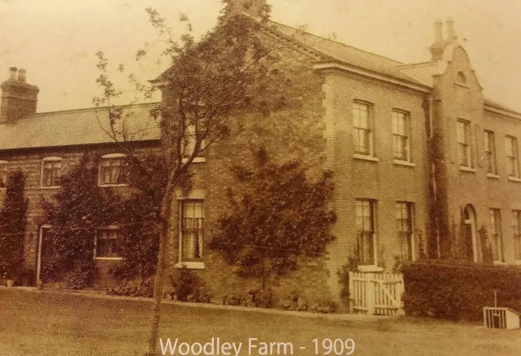 Woodleys Farmhouse-1