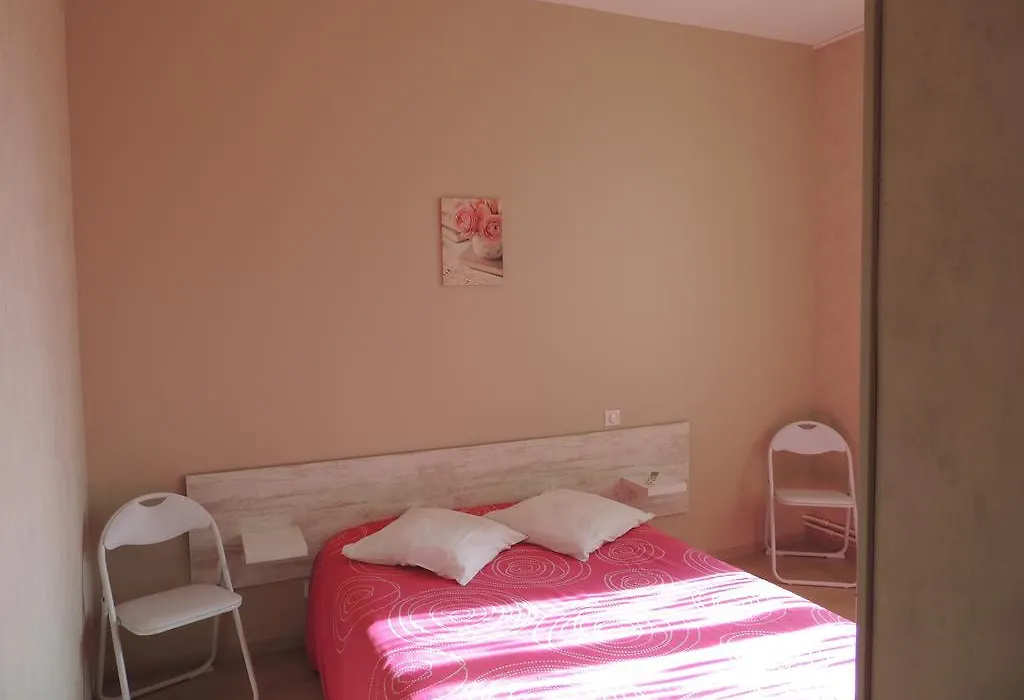 Hotel Le Colbert Epernay-1