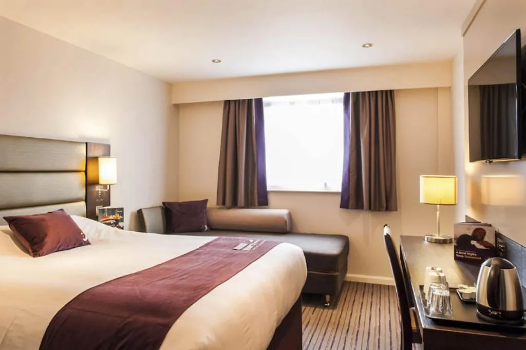Premier Inn High Wycombe/Beaconsfield-1