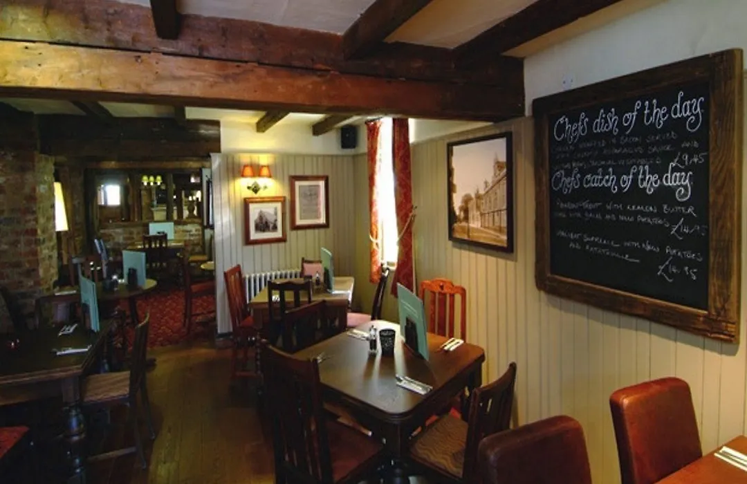 Premier Inn Gloucester-1
