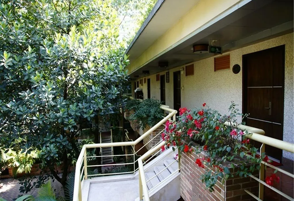Yi He Hotel-1