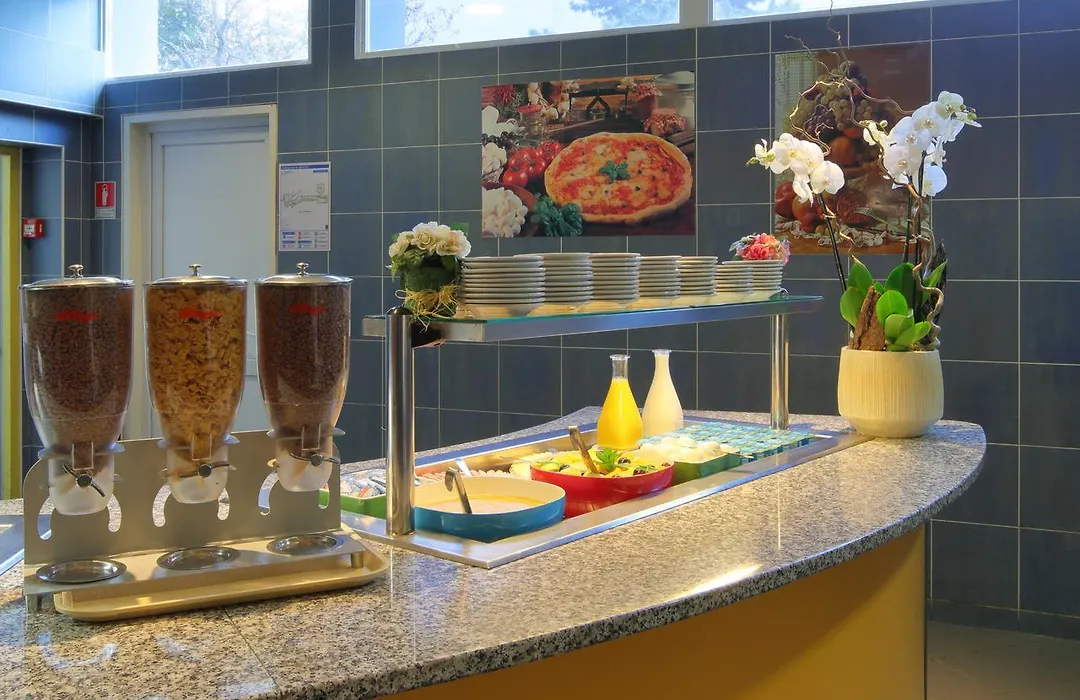 Hotel Cis Paris Maurice Ravel-1
