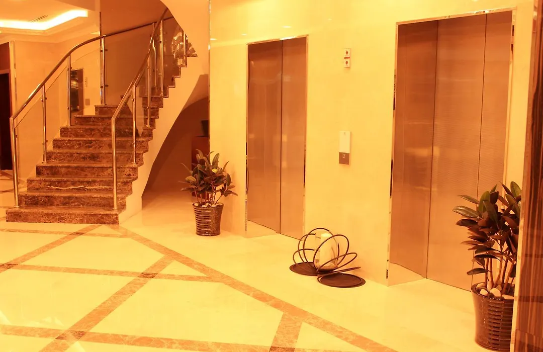 Montreal Naif Hotel-1