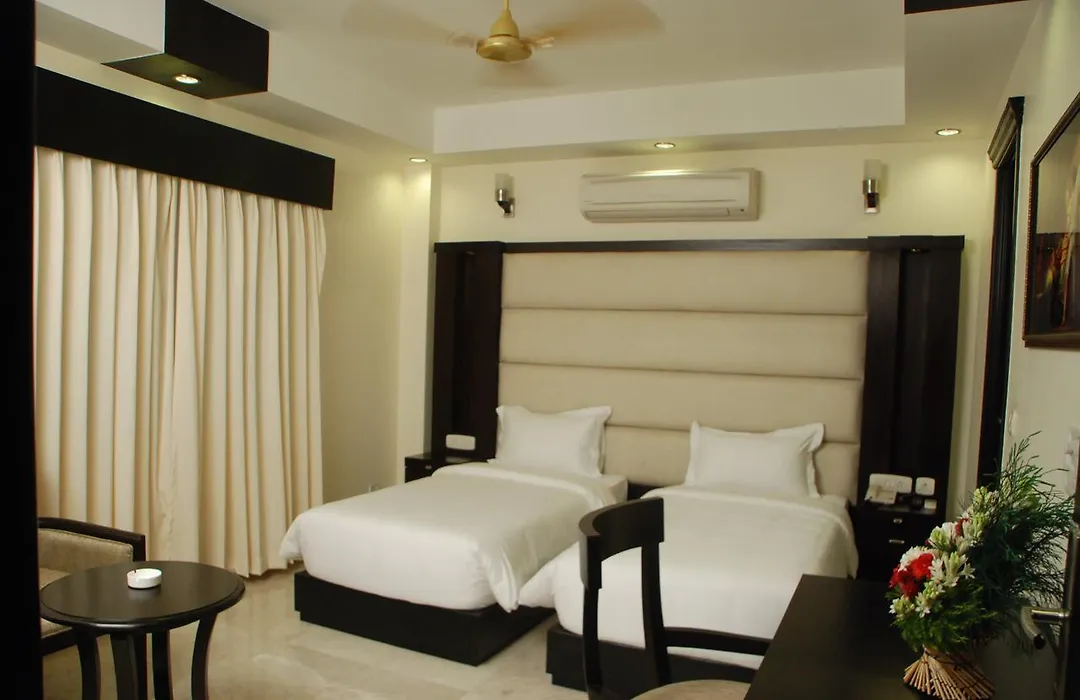 Hotel Meridian Plaza-1