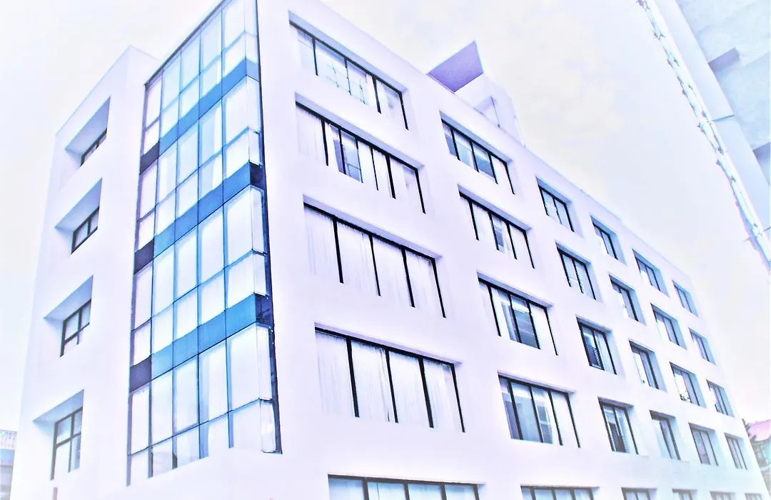 Hotel Hulk-1