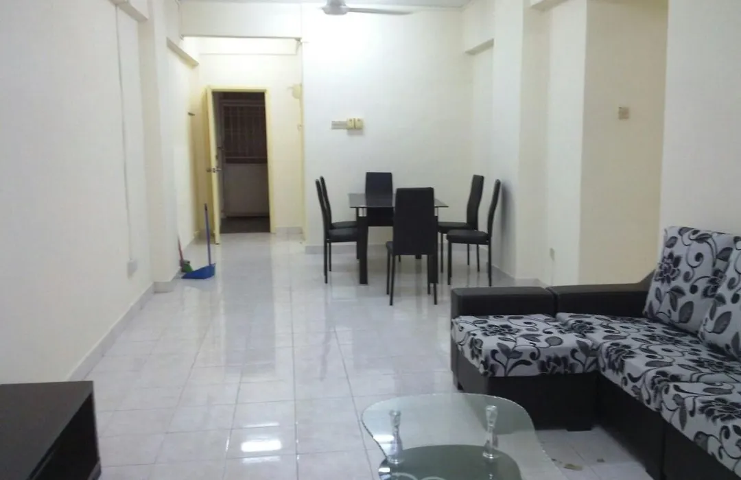 Live Com Hotel-1