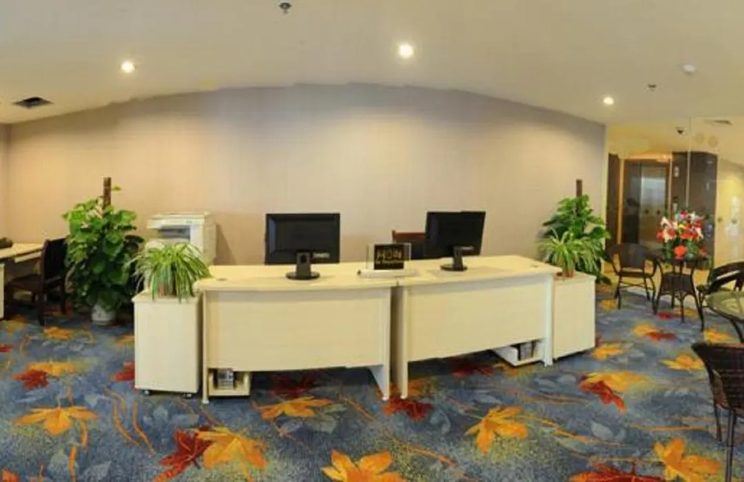 Golden Dragonball Hotel-1