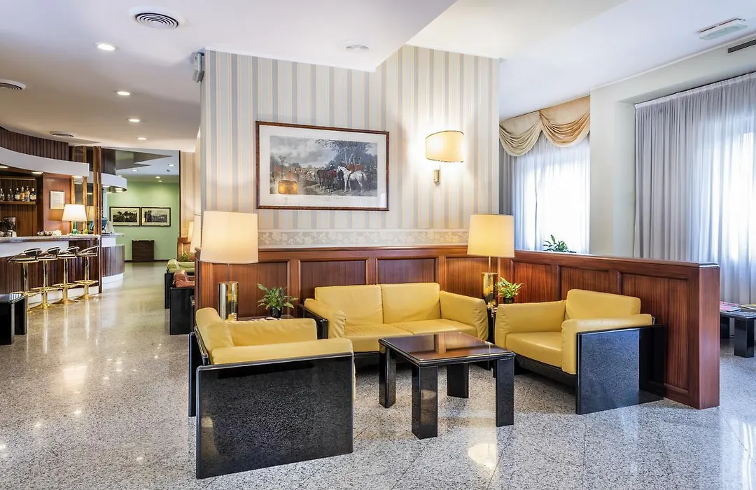 Hotel Ascot-1