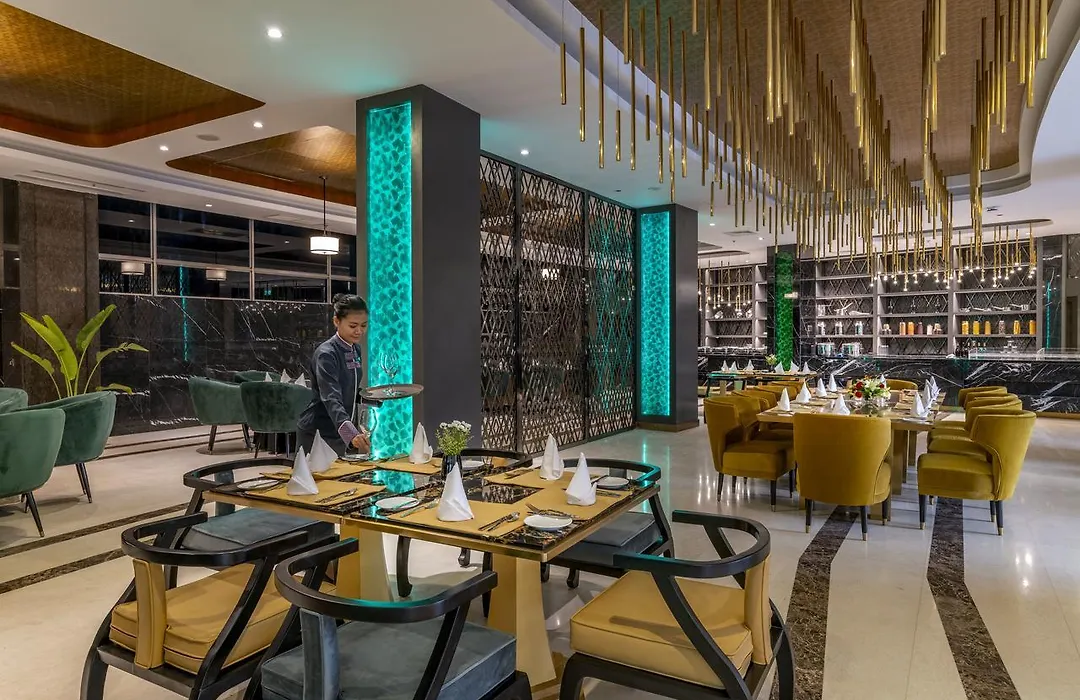 Grand Mercure Yangon Golden Empire-1
