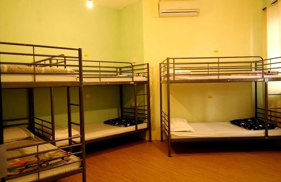 The Hive Singapore Hostel-1