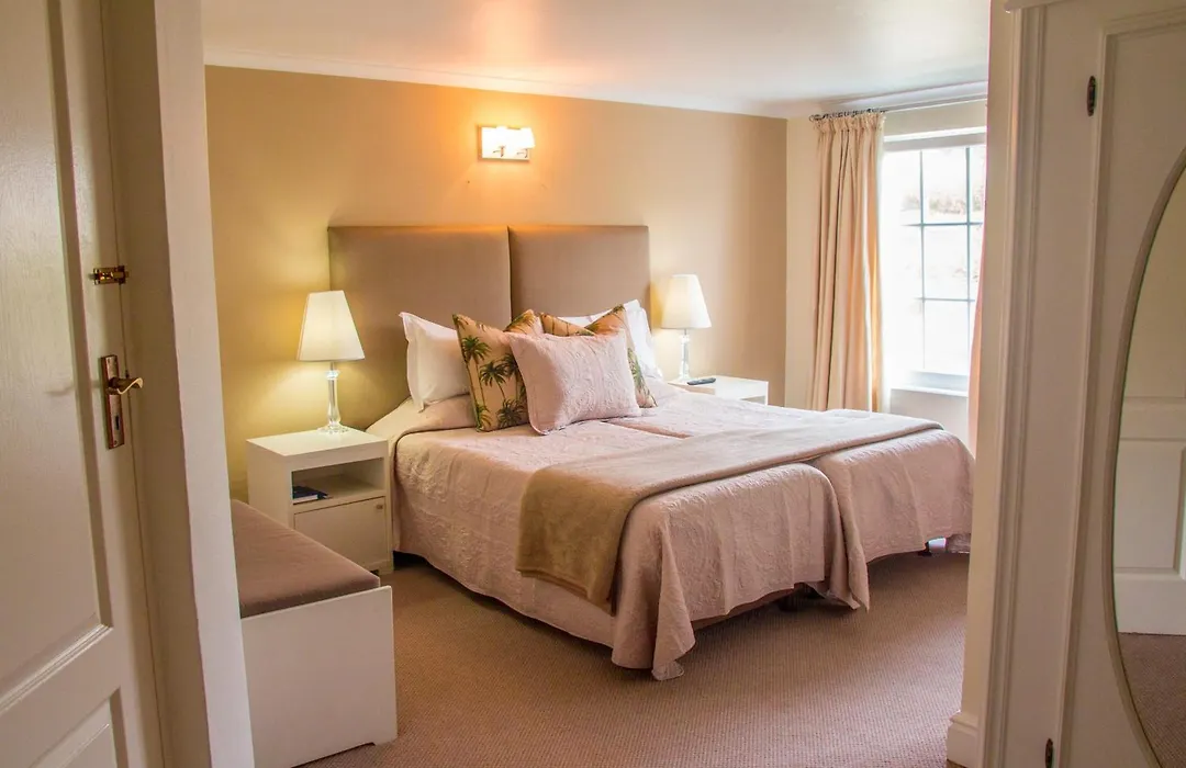 Milkwood Manor On Sea-1