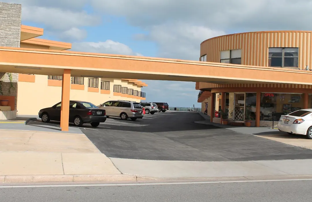 Grand Prix Motel Beach Front-1