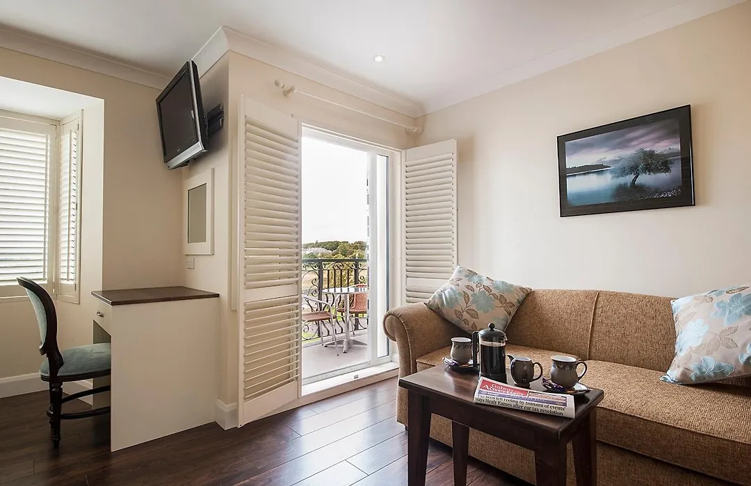 Sea Breeze Lodge B&B Galway-1