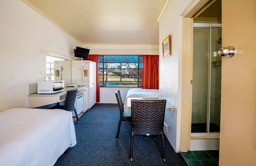 Boulevard Motel-1
