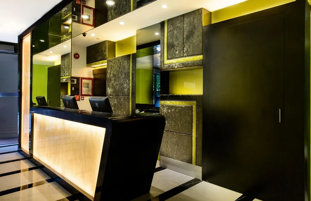 J8 Hotel-1
