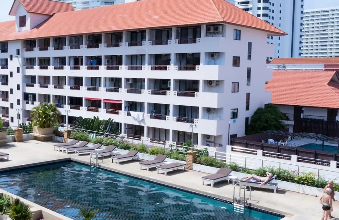 Jomtien Plaza Residence-1