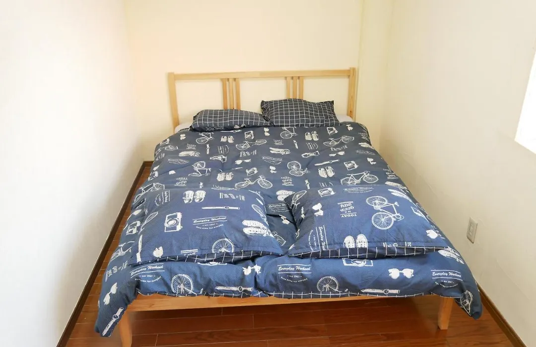 Guest House Twenty-Seven 27-1