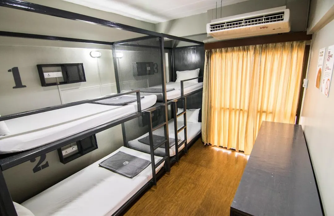 Mad Monkey Hostel Bangkok-1