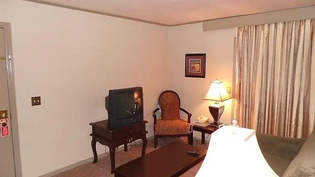 Emerald Suites At Cameron-1