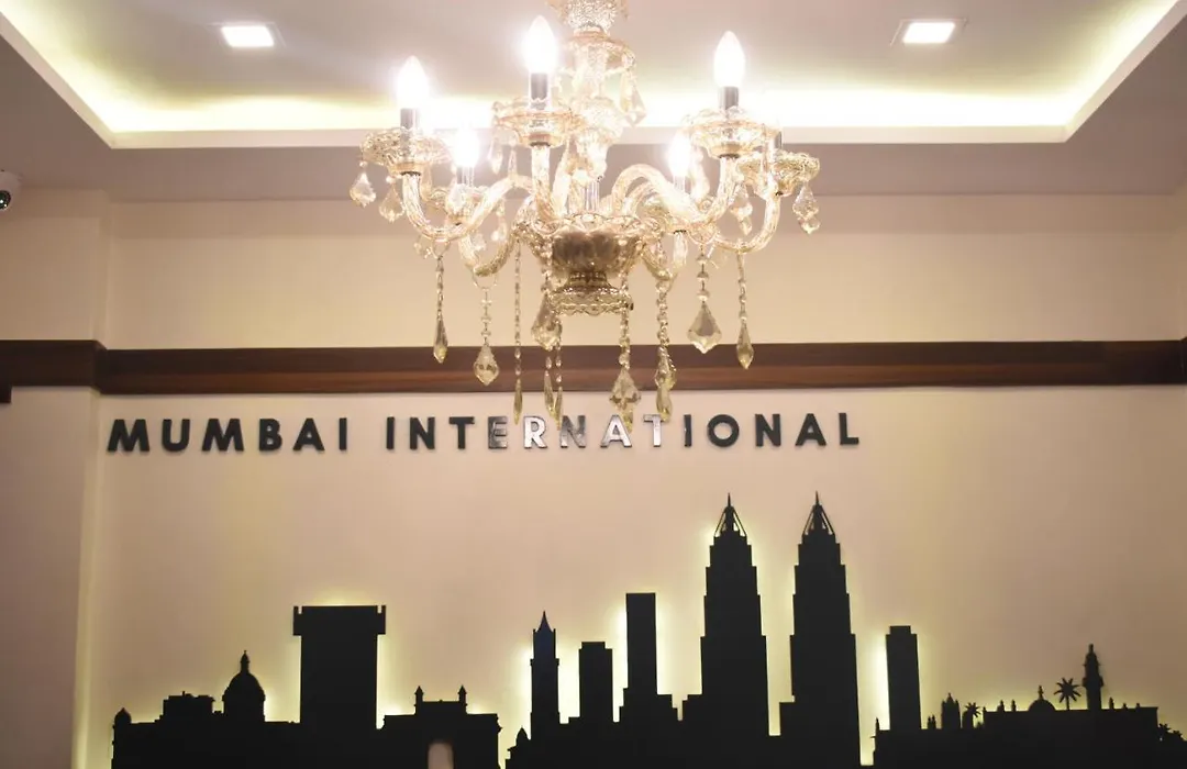 Hotel Mumbai International-1