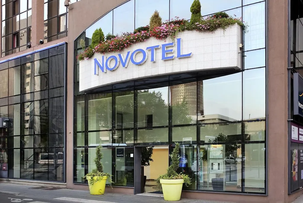 Novotel Lyon Centre Part-Dieu-1