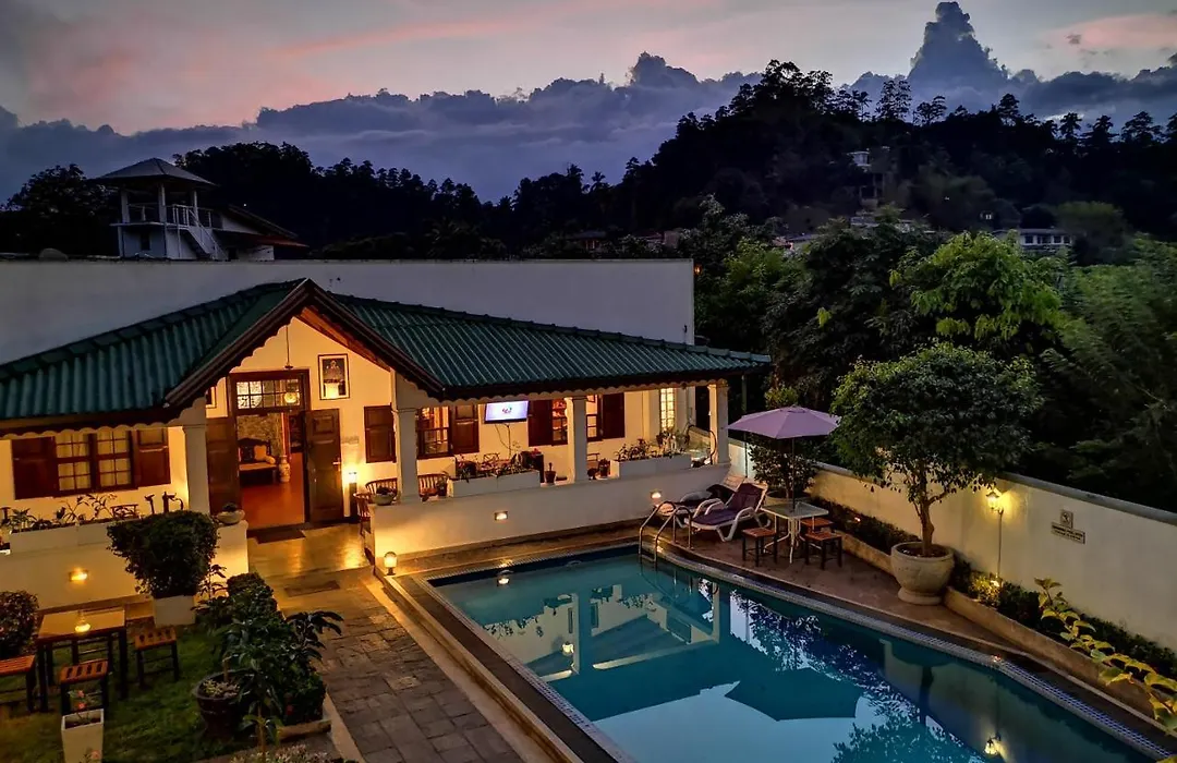 Kaya Residence Kandy-1