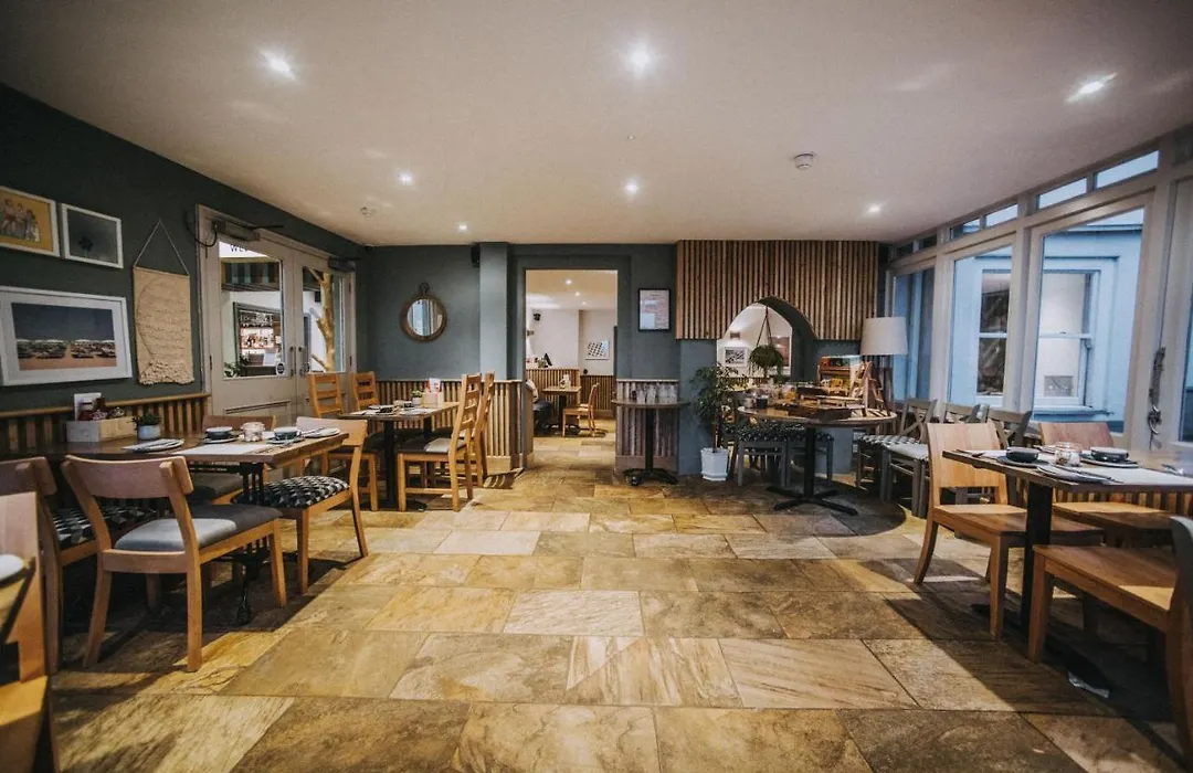 Dukes Inn-1