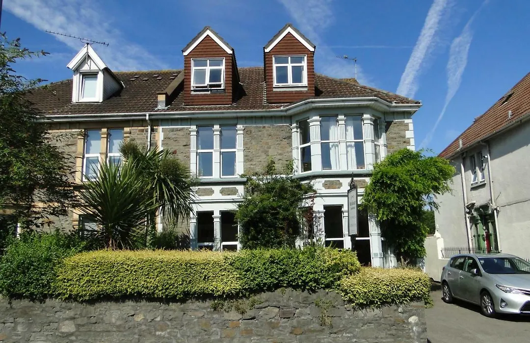 Rockleaze Guesthouse-1