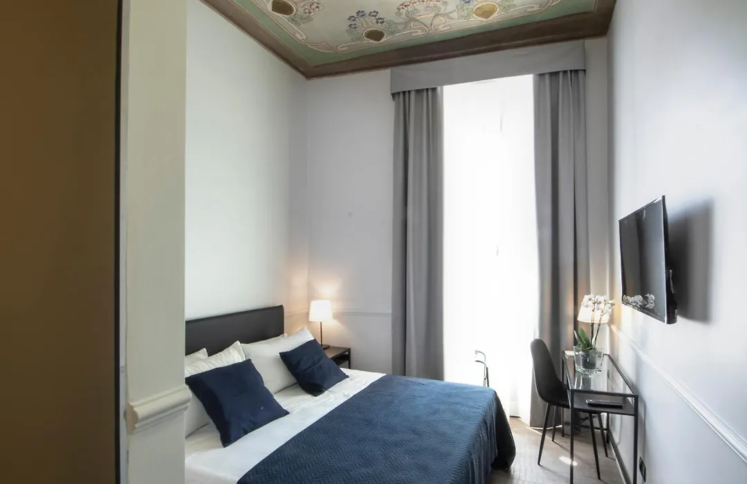 Gemini Suites Navona-1