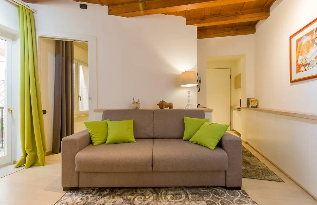 Vecchia Verona Rooms&Apartments-1
