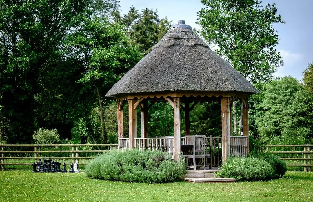 Lakeview Holiday Cottages-1
