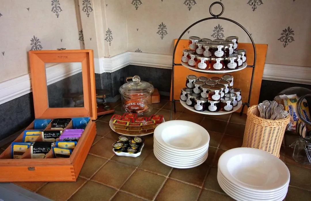 Butlers-1