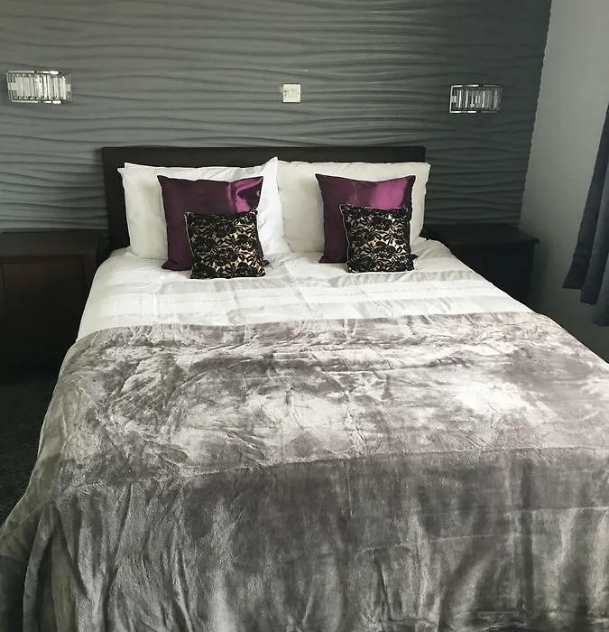 Highgate Inn Hotel-1