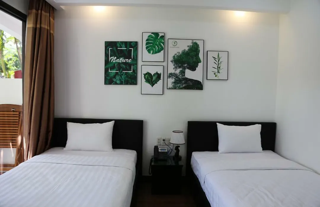 Sunshine Beach Resort-1