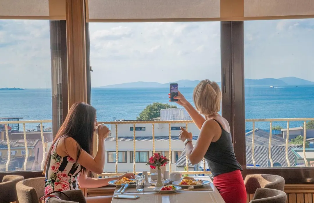 Kaftan Hotel-1