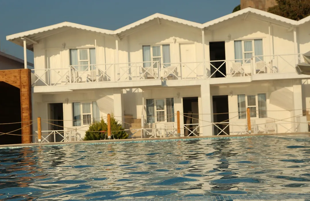 Risus Beach Resort Hotel-1