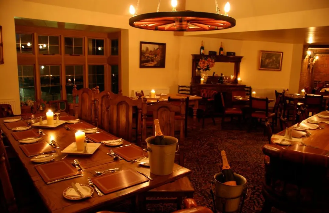 Chequers Inn Hotel-1