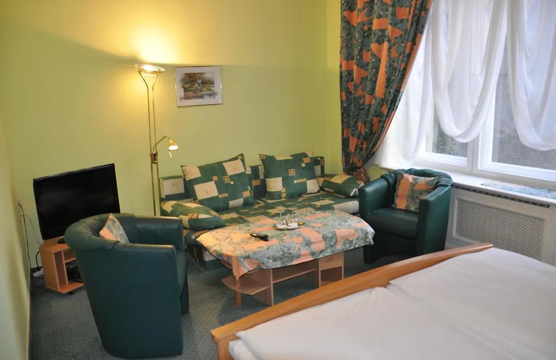 Hotel Pension Savoy Am Kurfuerstendamm-1