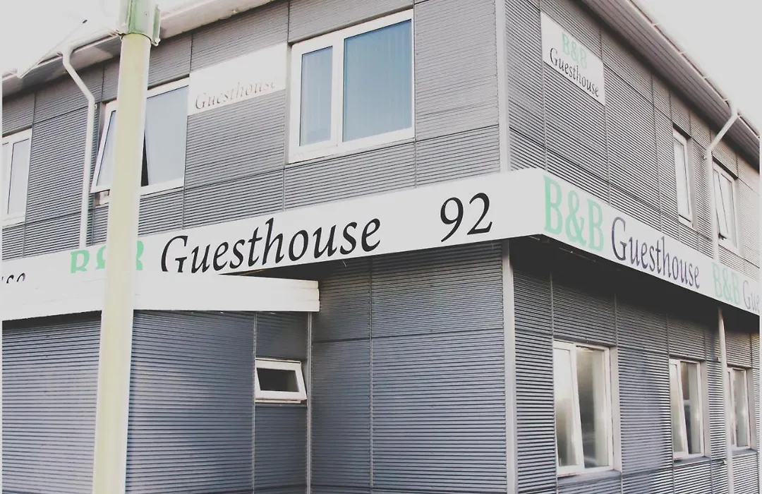 B&B Guesthouse - Bed And Breakfast Keflavik Centre-1
